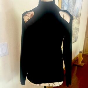 Alice + Olivia Krystalle basic turtleneck sweater size medium- new!
